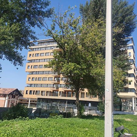 Kahlenbergblick Im Viertel Zwei Viena Exterior foto